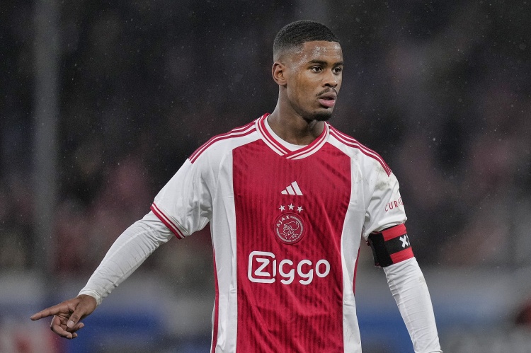 PM体育官网-记者：阿森纳和利物浦也有意哈托，但切尔西处于争夺战领先地位