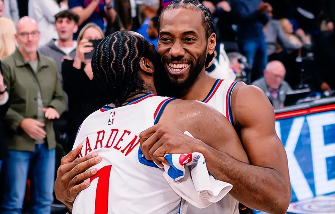 联盟第一！倒数第五！快船数据狂跌的罪魁祸首，是场均15+10的他